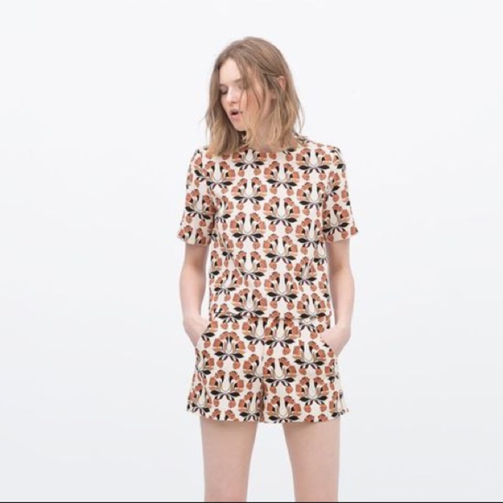 Zara Multicolor Patterned Top and Shorts Set